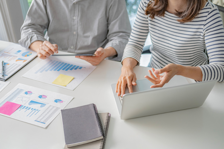  From Manual to Magical: Why Smart Businesses Are Investing in HRM Software Development